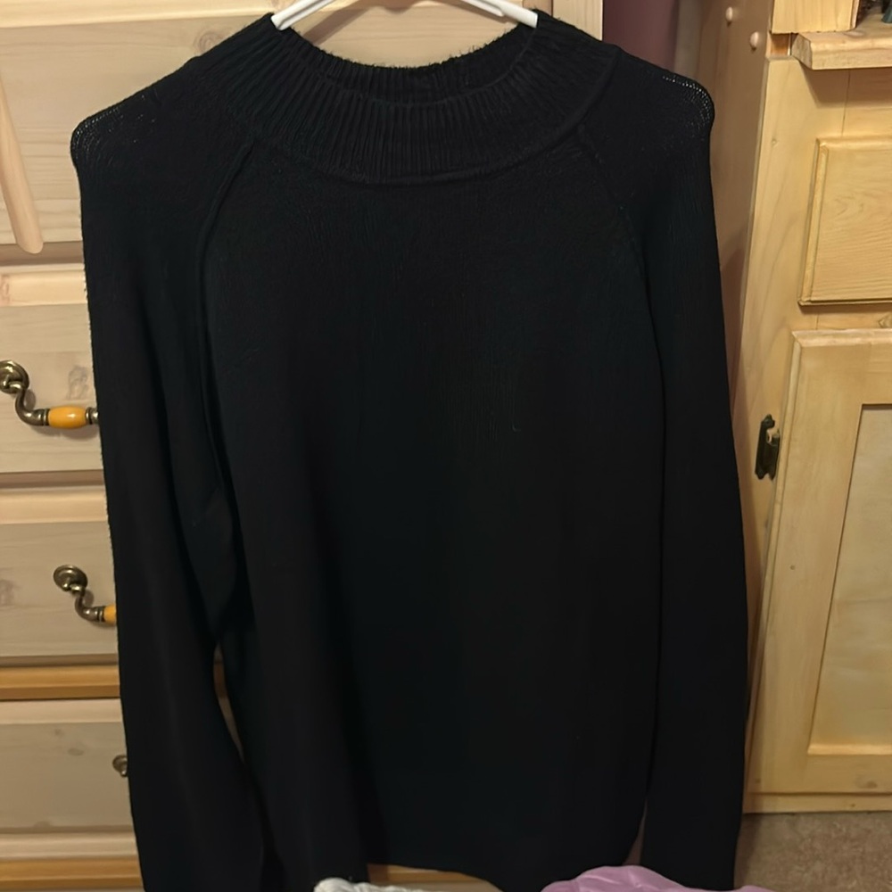 Sonomoa XL black mock neck sweater